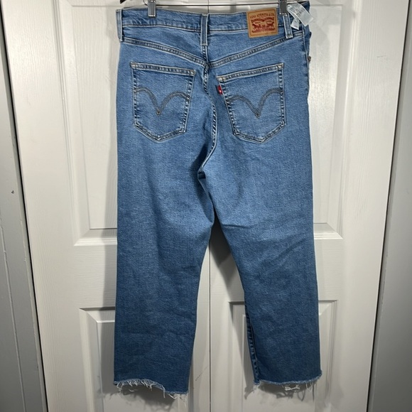 Levi’s rib cage straight ankle - Picture 3 of 12